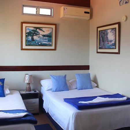 Hostal Romy 巴克里索莫雷诺港 外观 照片