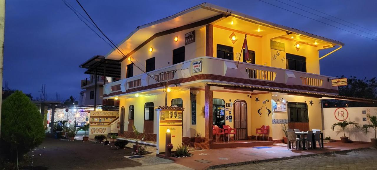 Hostal Romy 巴克里索莫雷诺港 外观 照片